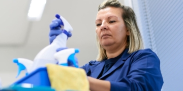 Empleada del hogar logra una incapacidad permanente total