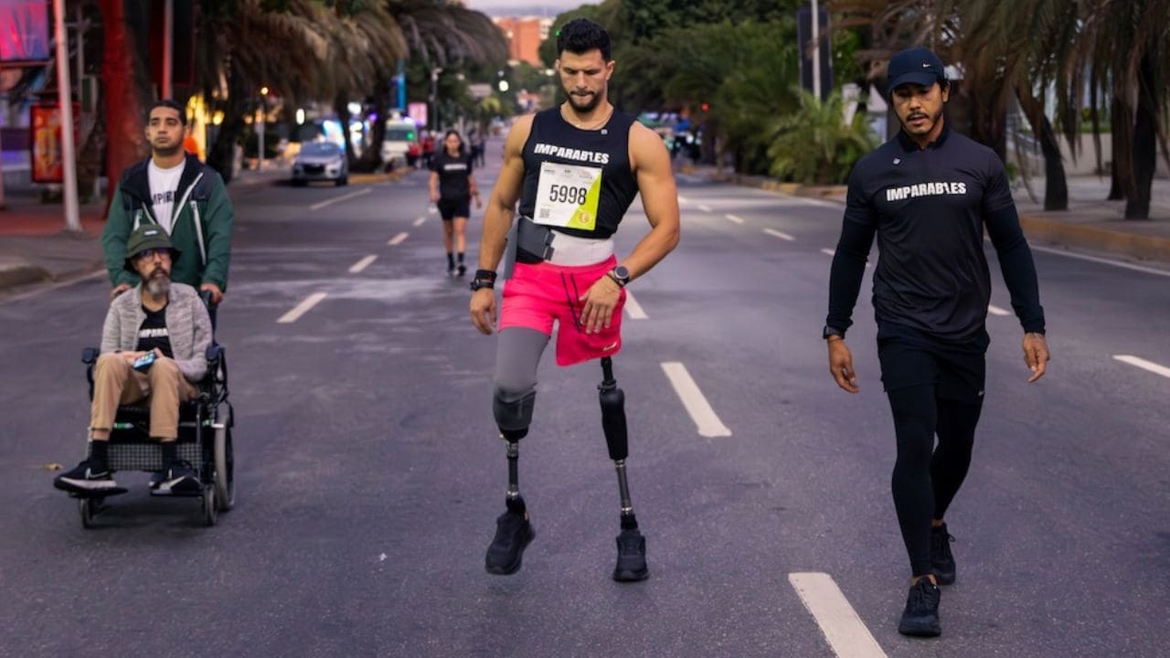 Juan Pablo Dos Santos, atleta con discapacidad y con prótesis en las dos piernas, correrá la maratón de Nueva York