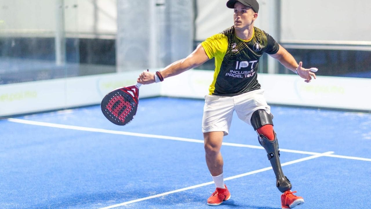 La vida de Eric González, marcada por nacer sin pie izquierdo: deporte y humor para «normalizar lo que ya es normal»