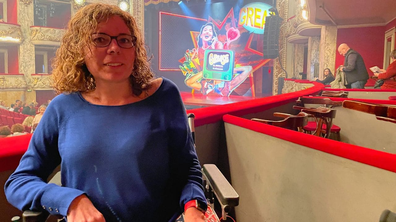 La vida de Montse Font, desde la lupa de las redes sociales: reclamar la accesibilidad en una silla de ruedas