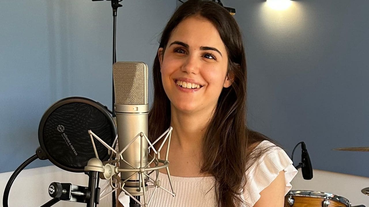 Laura Diepstraten, cantante, compositora y pianista ciega