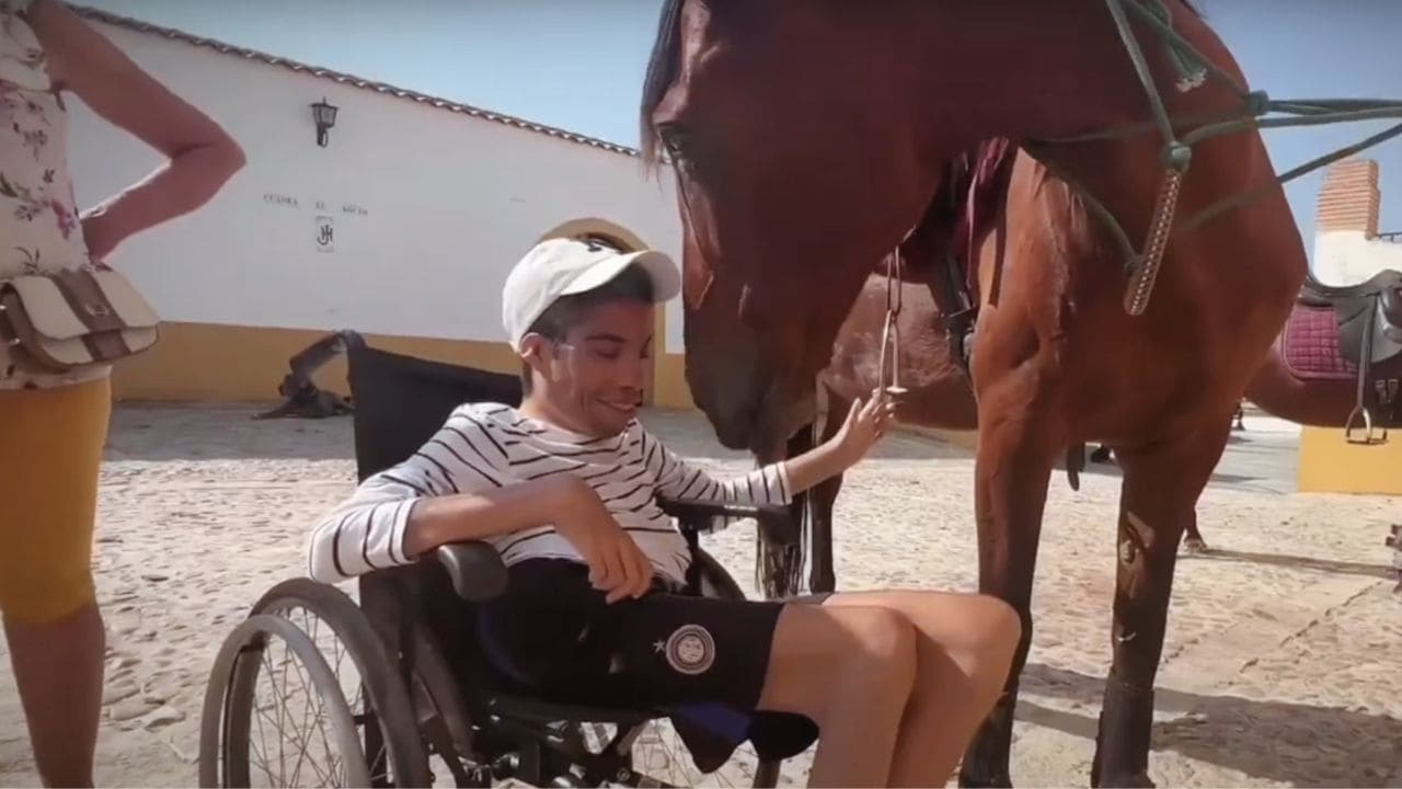 Leoinel Hernández, chico con discapacidad