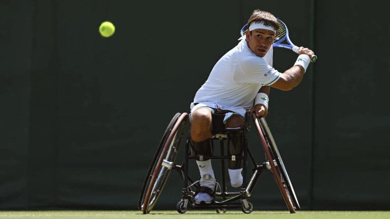 Martín de la Puente, jugador español de tenis en silla de ruedas Síndrome de Proteus