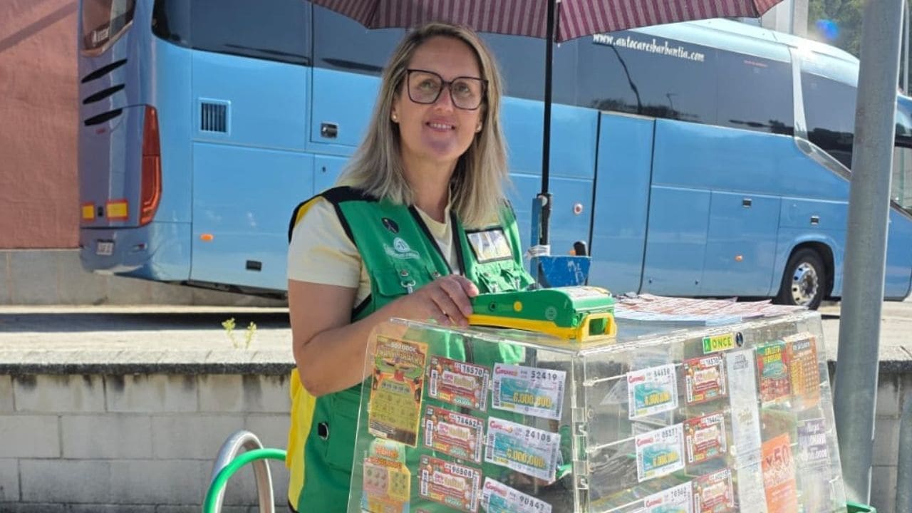 Mabel González, ex soldado y vendedora de la ONCE