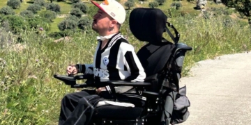 Álvaro, joven con Distrofia Muscular de Duchenne