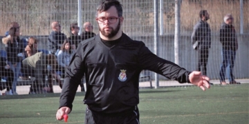 Dani Alcaraz, árbitro de fútbol con síndrome de Down