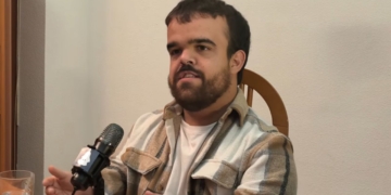 Carlos Martorre, profesor con acondroplasia