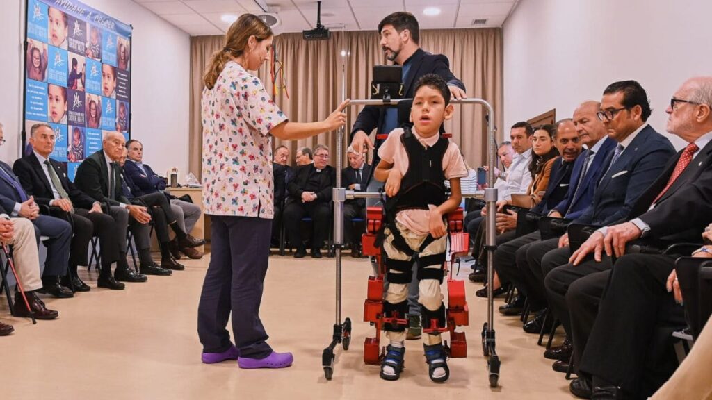 ‘El Buen Fin’ incorpora el primer exoesqueleto para niños en Sevilla