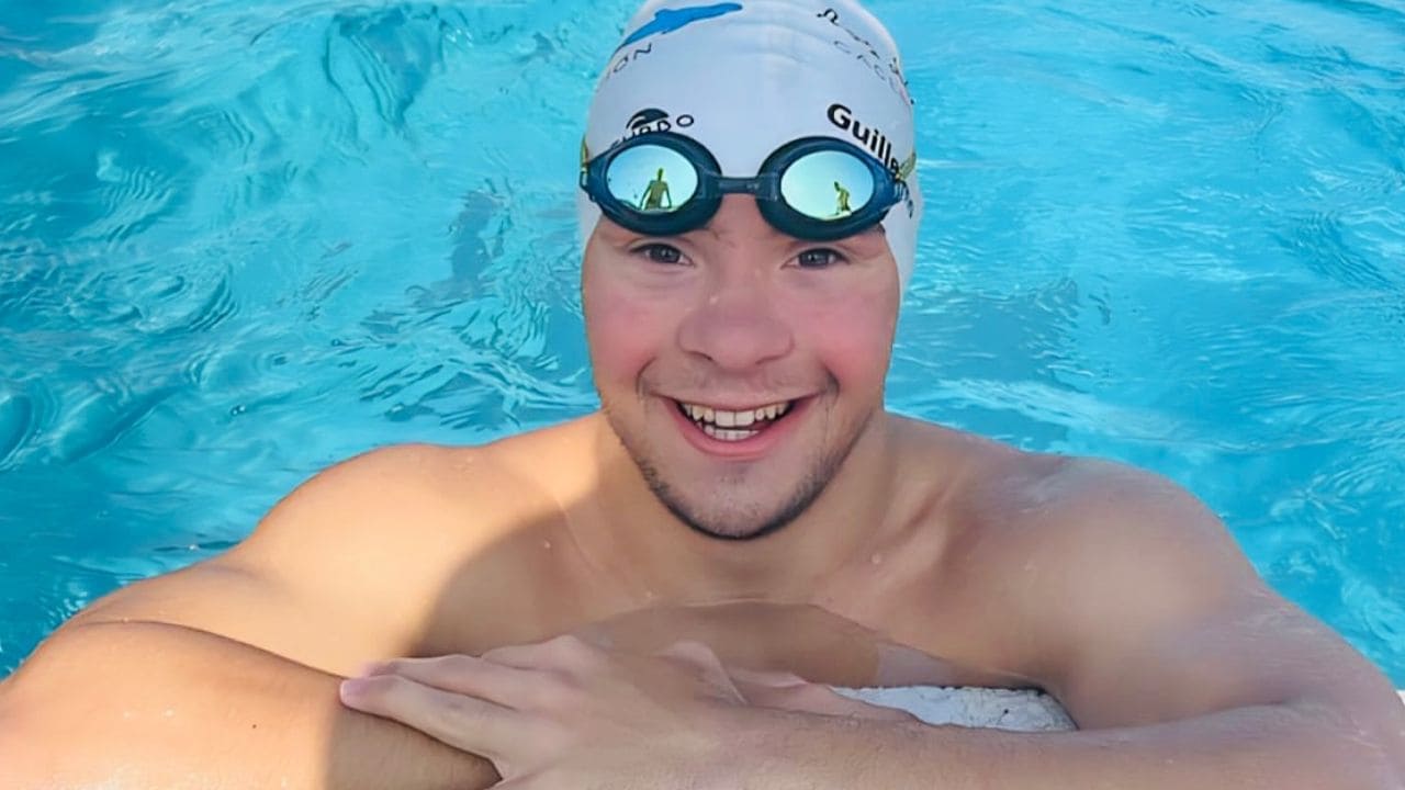 Guillermo Gracia, nadador con síndrome de Down