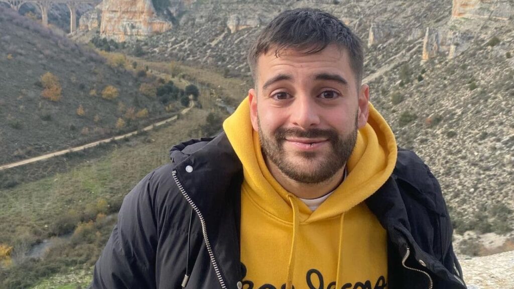 Inazio Nieva: «Las personas con discapacidad no venimos con un manual de cómo aprender a vivir»