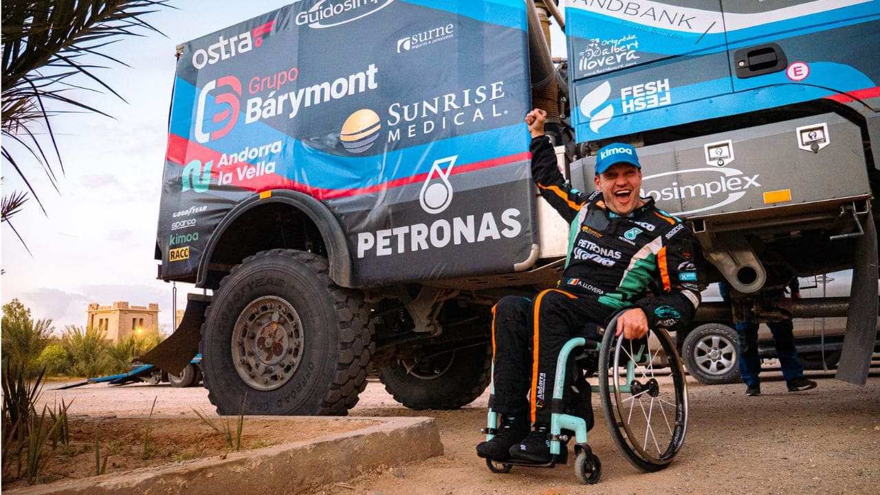 La superación de Albert Llovera, piloto de automovilismo con discapacidad: "Mi fuerza de voluntad me hace llegar a la meta"
