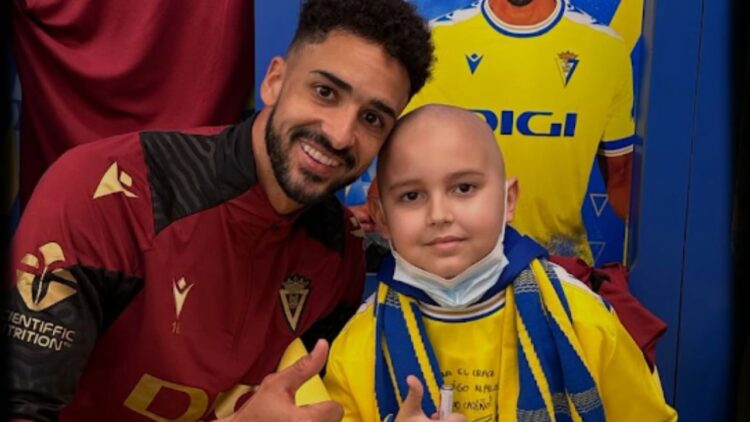 Marco Brun, pequeño aficionado del Cádiz CF y amigo de Chris Ramos, logra vencer al cáncer