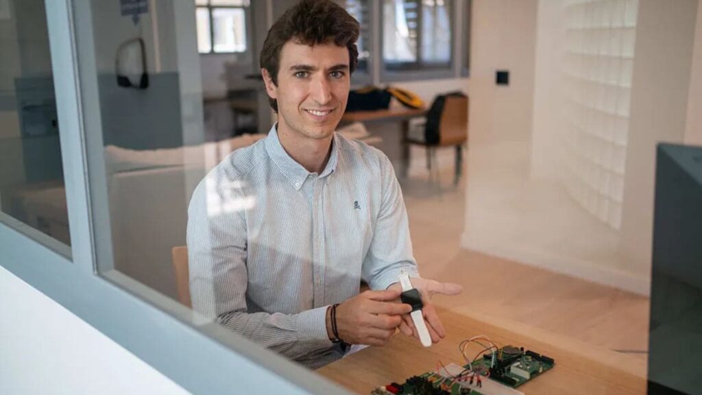 Importante avance para los enfermos de epilepsia: una pulsera inteligente capaz de predecir las crisis
