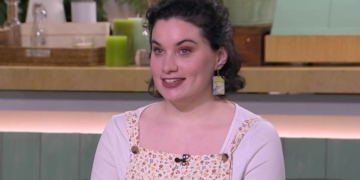 María de los Santos, escritora, empresaria e influencer con autismo
