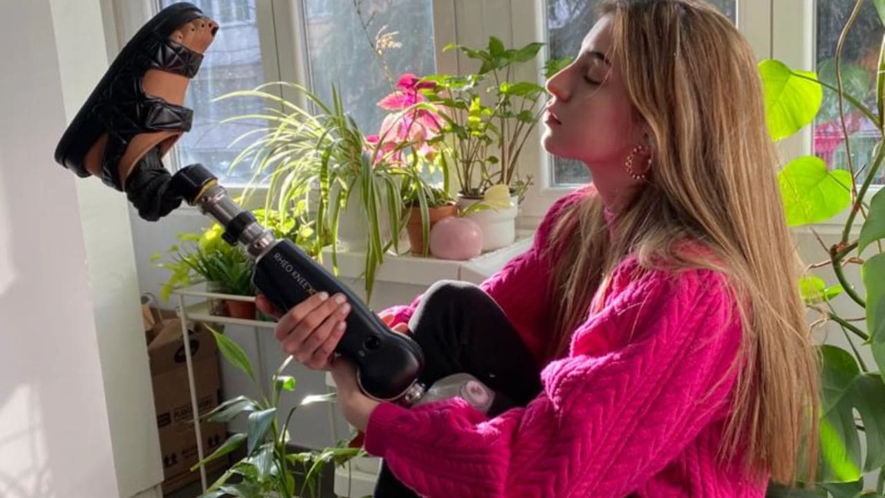 Marta Casado, superviviente de un osteosarcoma y amputada de una pierna: «Todo es cuestión de tiempo y actitud»