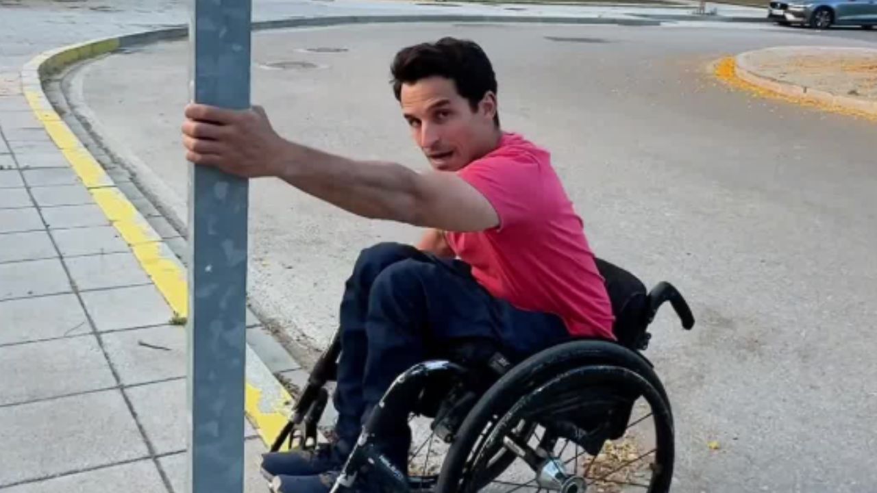 Pablo Tovar denuncia la problemática de las plazas PMR