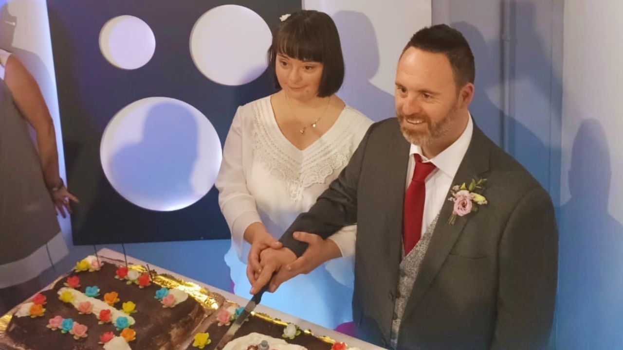 Esther y Tonet, la primera pareja con síndrome de Down que se casa en España
