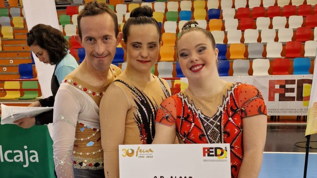 María Díez y Sara Marín, gimnastas ilicitanas con discapacidad