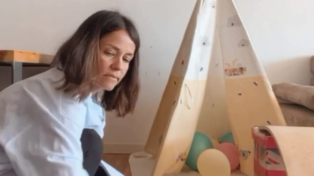 Vanessa Morillas muestra cómo ha adaptado su casa para su hija autista: «El salón es totalmente accesible»