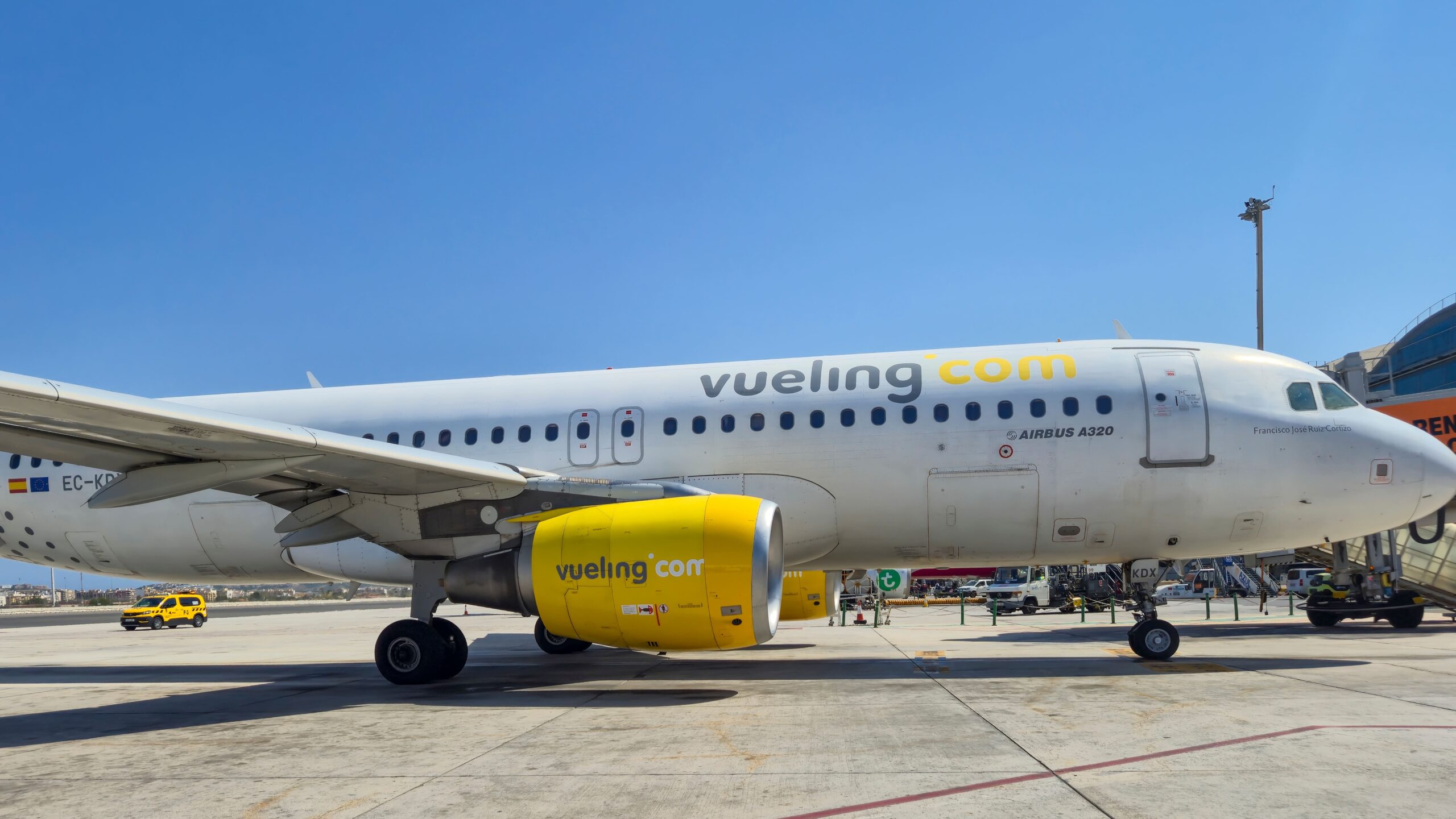 Vueling deberá pagar 1.500 euros de multa por negar el embarque a una pasajera en silla de ruedas en España