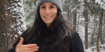 Alicia García, fotógrafa sorda sobre la vida salvaje: "Mirar la naturaleza con los ojos también es una forma de escuchar"