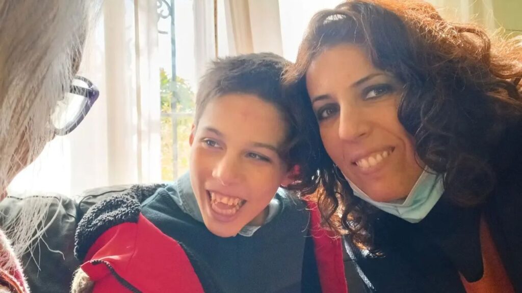 Amelia Uceda, escritora y madre de un niño con autismo: «El bienestar que anhelas está más cerca de lo que crees»