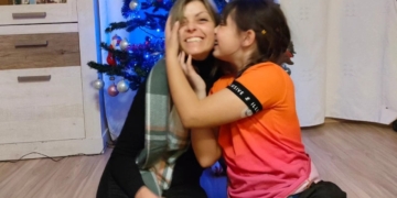 Ana Tormos, madre de una joven con diabetes tipo I: "Necesitas volver a aprender cada momento de tu vida"