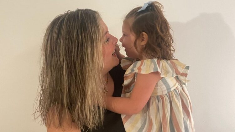 Carla Fierrez, madre de Vera, una niña con una enfermedad rara: "La inclusión no se celebra, se construye"