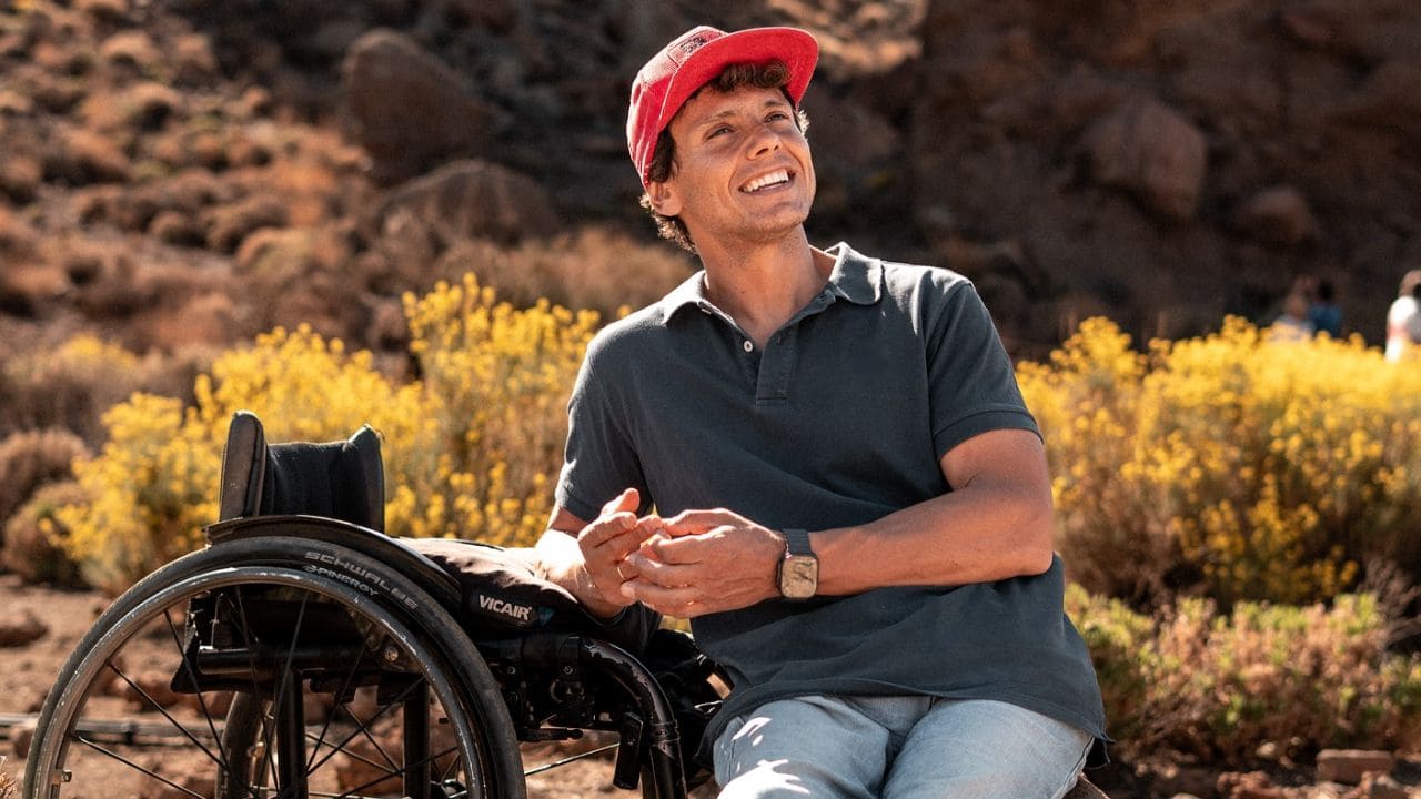 Cisco García vuelve diez años después al lugar donde sufrió el accidente que le dejó en silla de ruedas