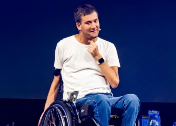 Fernando Demaria, speaker con tetraplejia