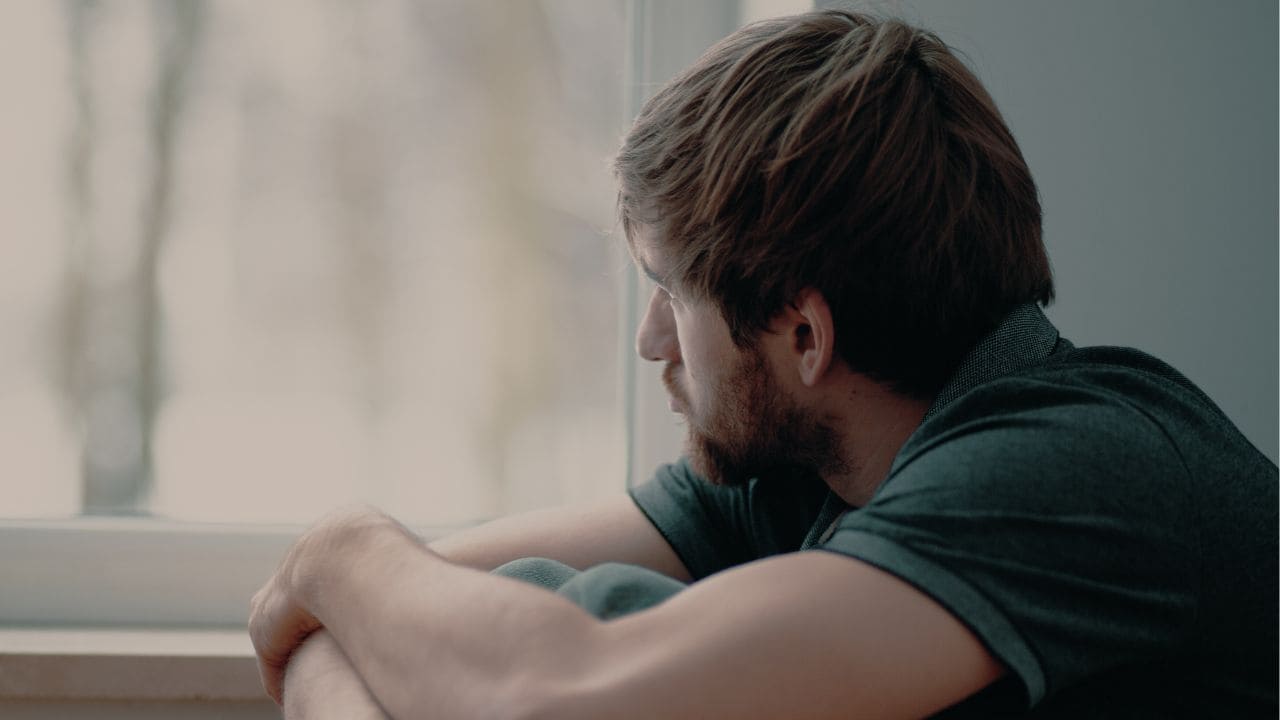 Emilio, comercial, logra el reconocimiento de una incapacidad permanente total por fobia social
