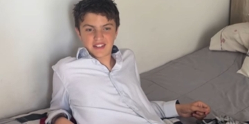 La emoción de un joven con autismo tras recibir su primera invitación a una fiesta: "Gracias por incluir sin condiciones"