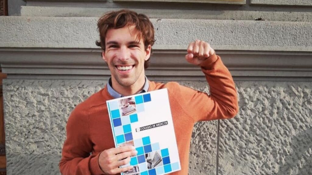 La historia de superación de Wenceslao Moreno «más allá del diagnóstico»: un médico con parálisis cerebral