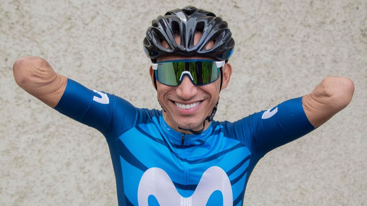 La impresionante historia de Mochoman: de exguerrillero en las FARC a deportista paralímpico sin manos y una pierna