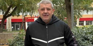 La solidaridad de la gente evita que Moisés y su hijo con discapacidad acaben en la calle