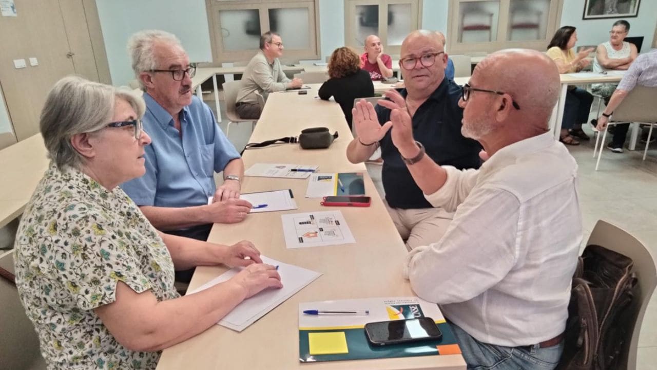 La CNSE presenta un protocolo pionero de actuación ante delitos de odio contra personas sordas