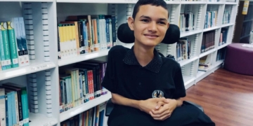 Santiago Zapata, joven escritor con discapacidad