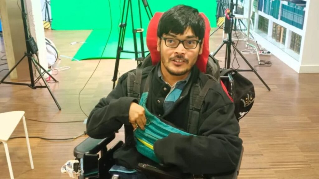 Sebas Carmona, un joven con parálisis cerebral que es ejemplo de esfuerzo y perseverancia