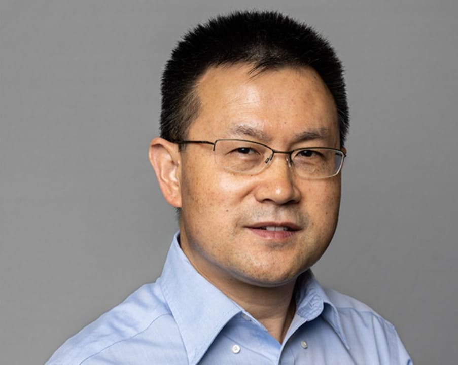 El profesor Shaoping Hou./ Foto de Facultad de Medicina de la Universidad de Missouri