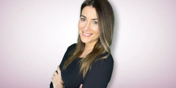 Sofía Gracia, hija de padres sordos y divulgadora de la lengua de signos en la infancia como señal de inclusión