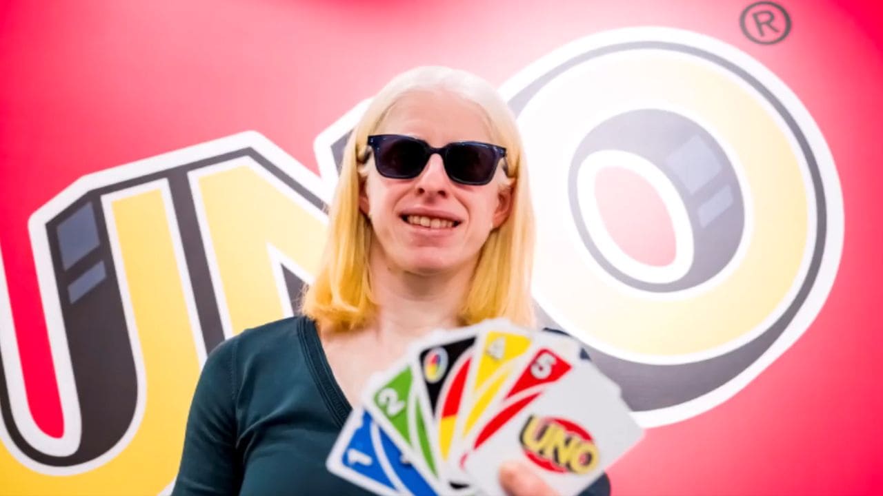 UNO Braille para personas ciegas