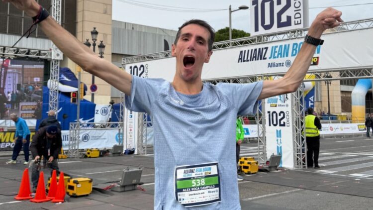 Álex Roca, deportista con parálisis cerebral, dona 100.000 euros a tres entidades de afectados por la DANA