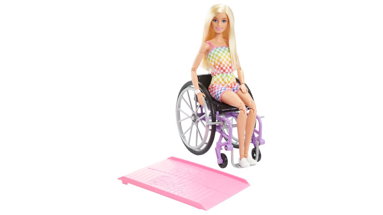 Barbie en silla de ruedas