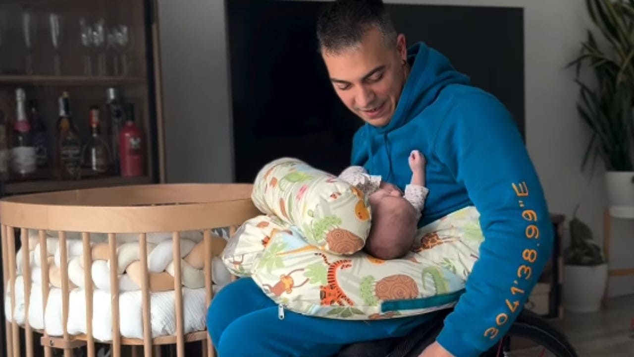 Cojín adaptado para trasladar a bebés en silla de ruedas