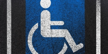 Cómo solicitar en 2026 la tarjeta de aparcamiento PMR en Madrid