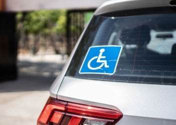 Esta es la sanción por aparcar en una plaza de persona de movilidad reducida sin tarjeta PMR