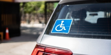Esta es la sanción por aparcar en una plaza de persona de movilidad reducida sin tarjeta PMR