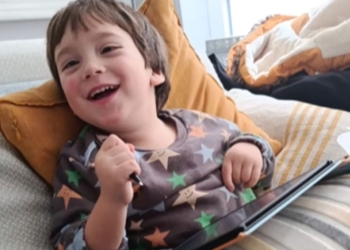 La familia de Gaël, un niño de tres años con hemiplejia: demostrar que "no limita la capacidad de ser feliz"