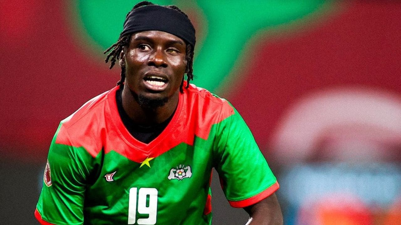 Georgi Minoungou, un jugador con discapacidad visual que derriba barreras en el mundo del fútbol profesional