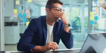 Un informático logra una incapacidad permanente absoluta en los juzgados por migraña crónica